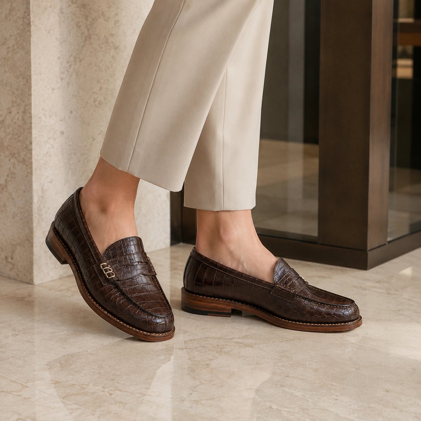 WOMAN COLLEGE LOAFER CROCO PRINT GOODYEAR