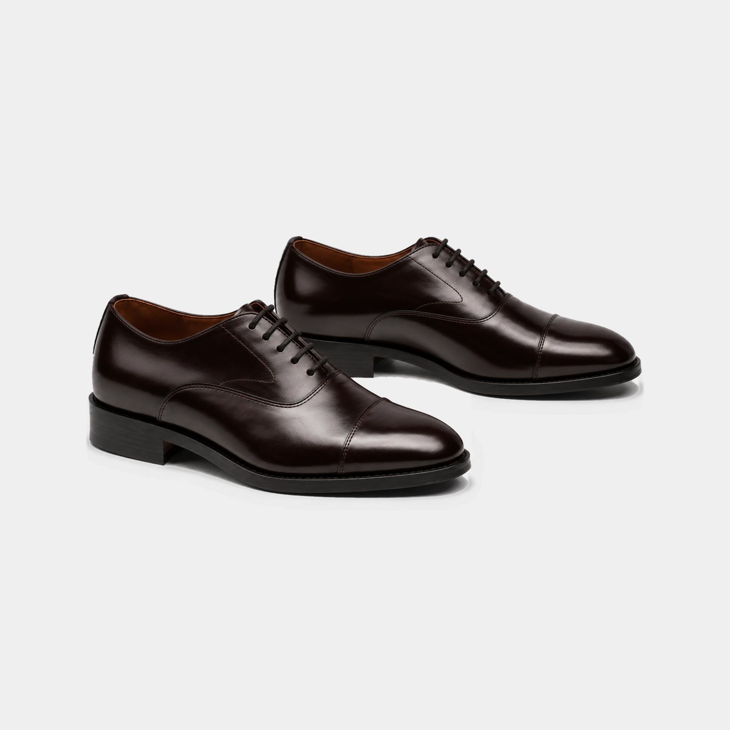 WOMAN OXFORD CAP TOE POLISHED GOODYEAR