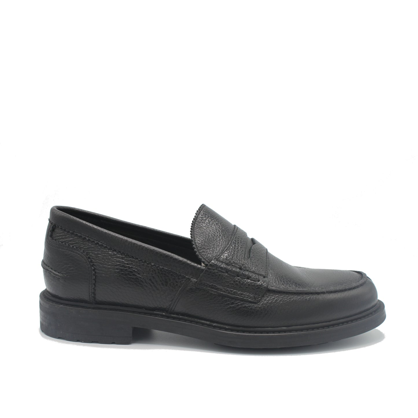 SUNDAY LOAFER BLACK GRAIN RUBBER SOLE - Saxone of Scotland