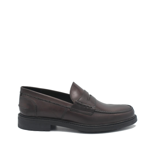 SUNDAY LOAFER DARK BROWN LEATHER RUBBER SOLE - Saxone of Scotland