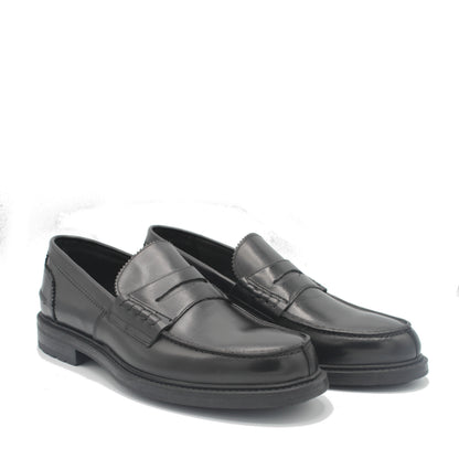SUNDAY LOAFER BLACK LEATHER RUBBER SOLE - Saxone of Scotland